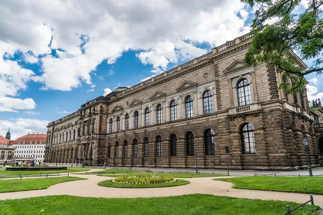 PEGASUS-Residenz Dresden